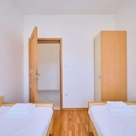 Meri 1 By Interhome Appartement